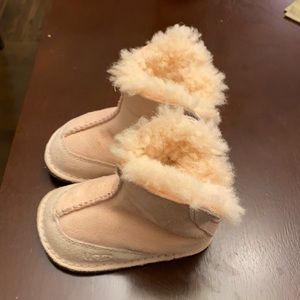 UGG Australia Infant Toddler Kids Boots S/N 5206 Size Small Girl Boy